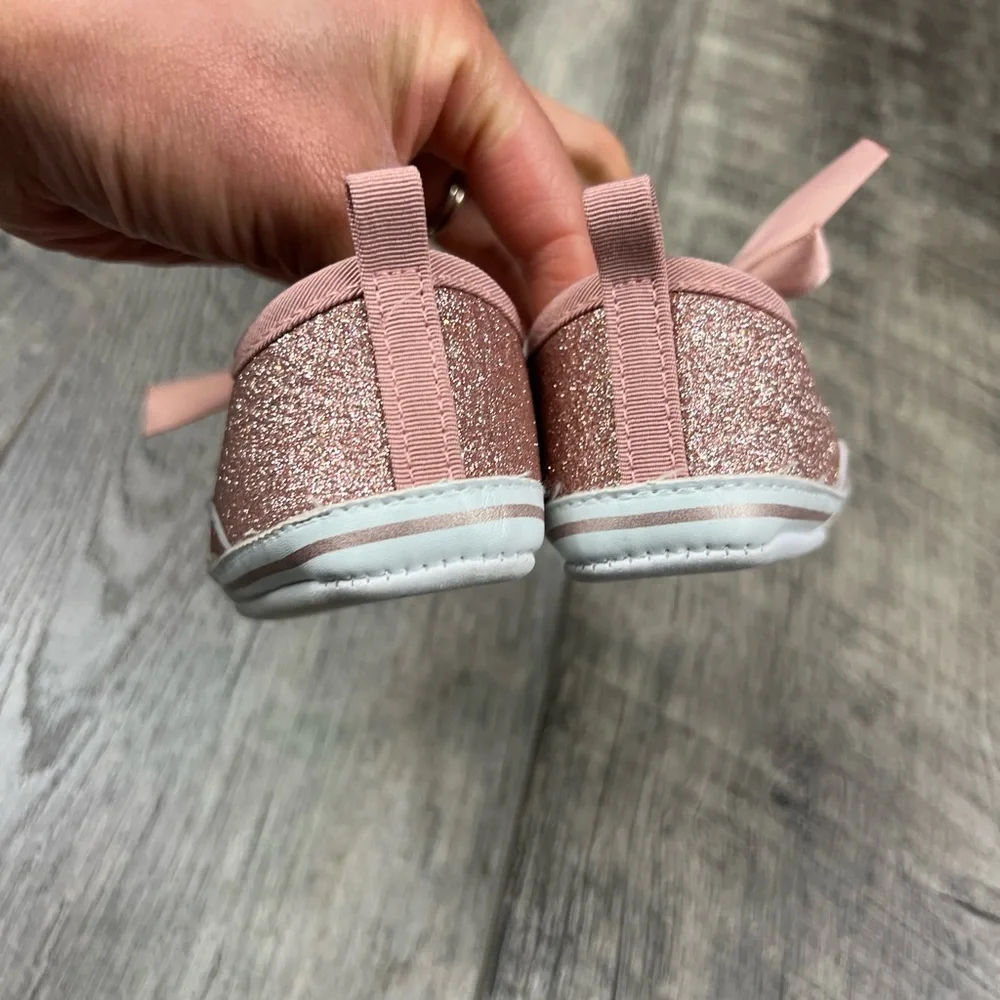 Oshkosh B’Gosh Pink Sparkle‎ Shoes